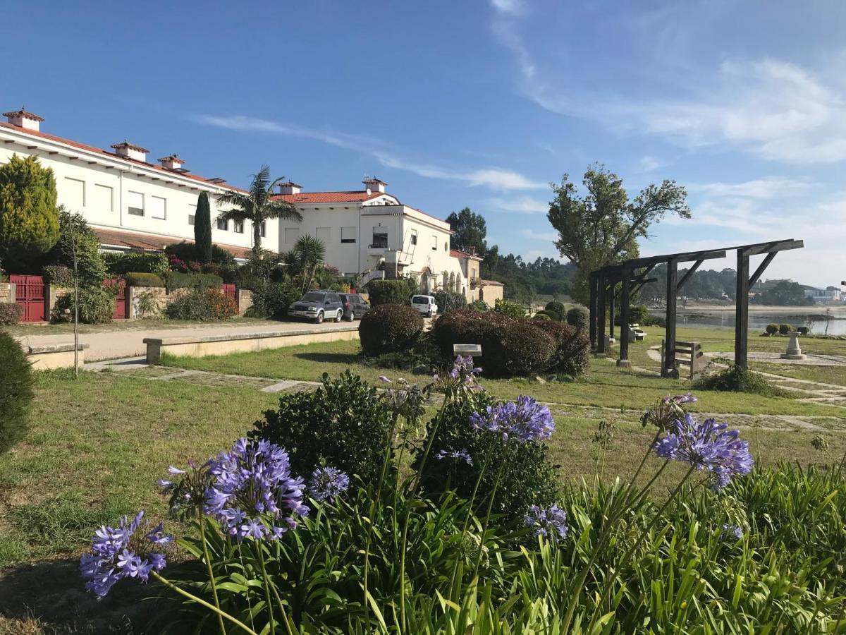 Apartamento En Primera Linea De Playa A Guarda Exteriör bild