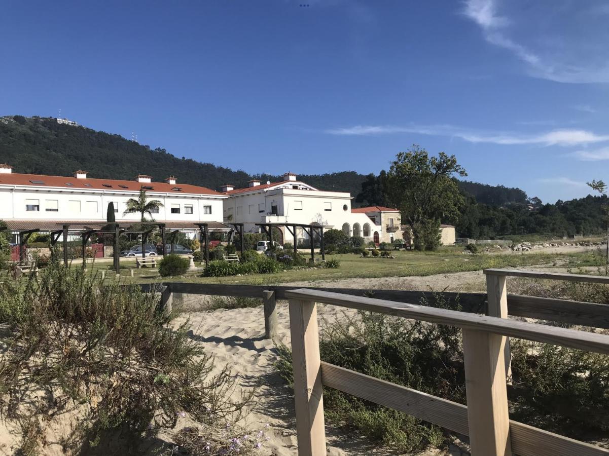 Apartamento En Primera Linea De Playa A Guarda Exteriör bild