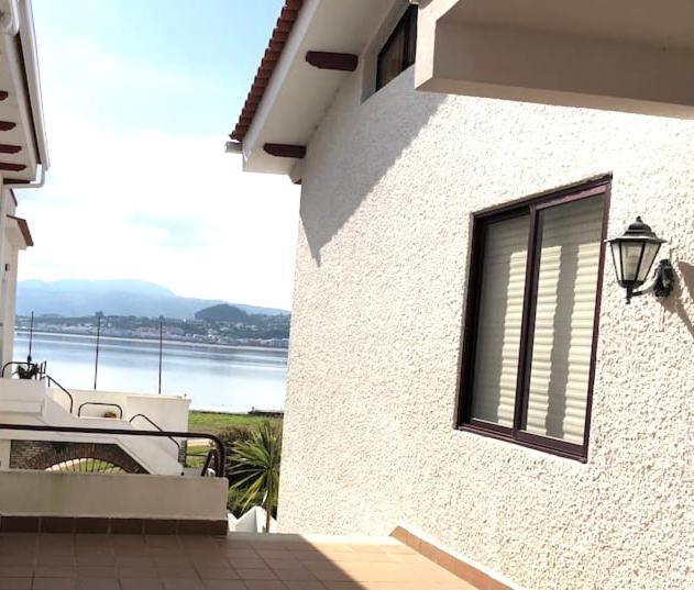 Apartamento En Primera Linea De Playa A Guarda Exteriör bild